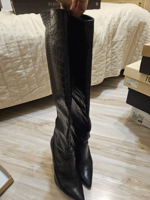 Продам осенние сапоги Perfect pairs