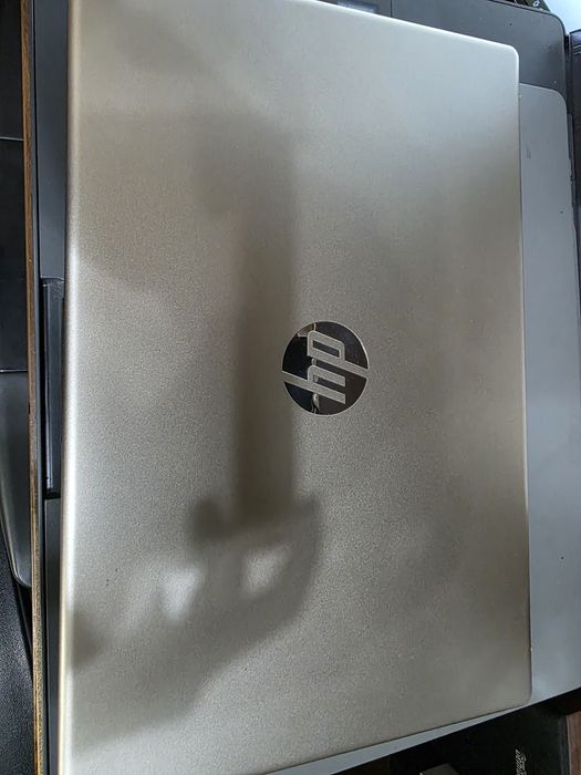 Laptop HP Intel i3 Gen13 8GB-RAM 500GB SSD La cutie Cu Incarcator