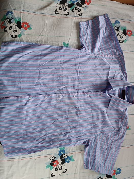 Cămașă albastră cu mânecă scurtă