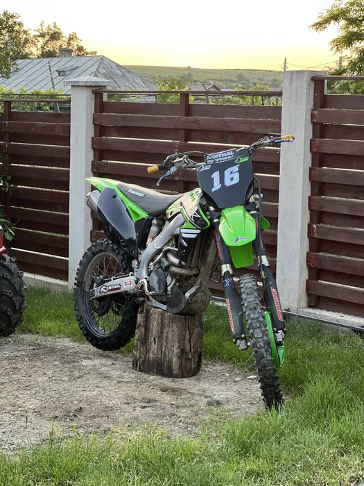 kawasaki kx250f+chiuloasa de rezerva(trebuie retificata)