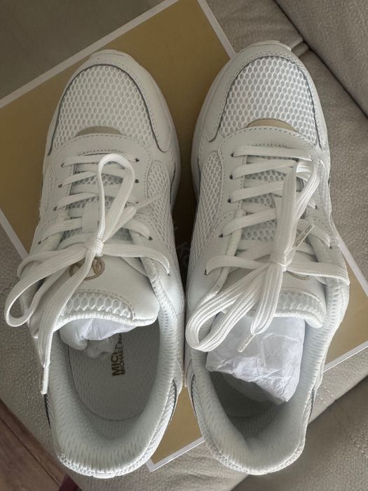 Michael Kors маратонки размер 38 бели