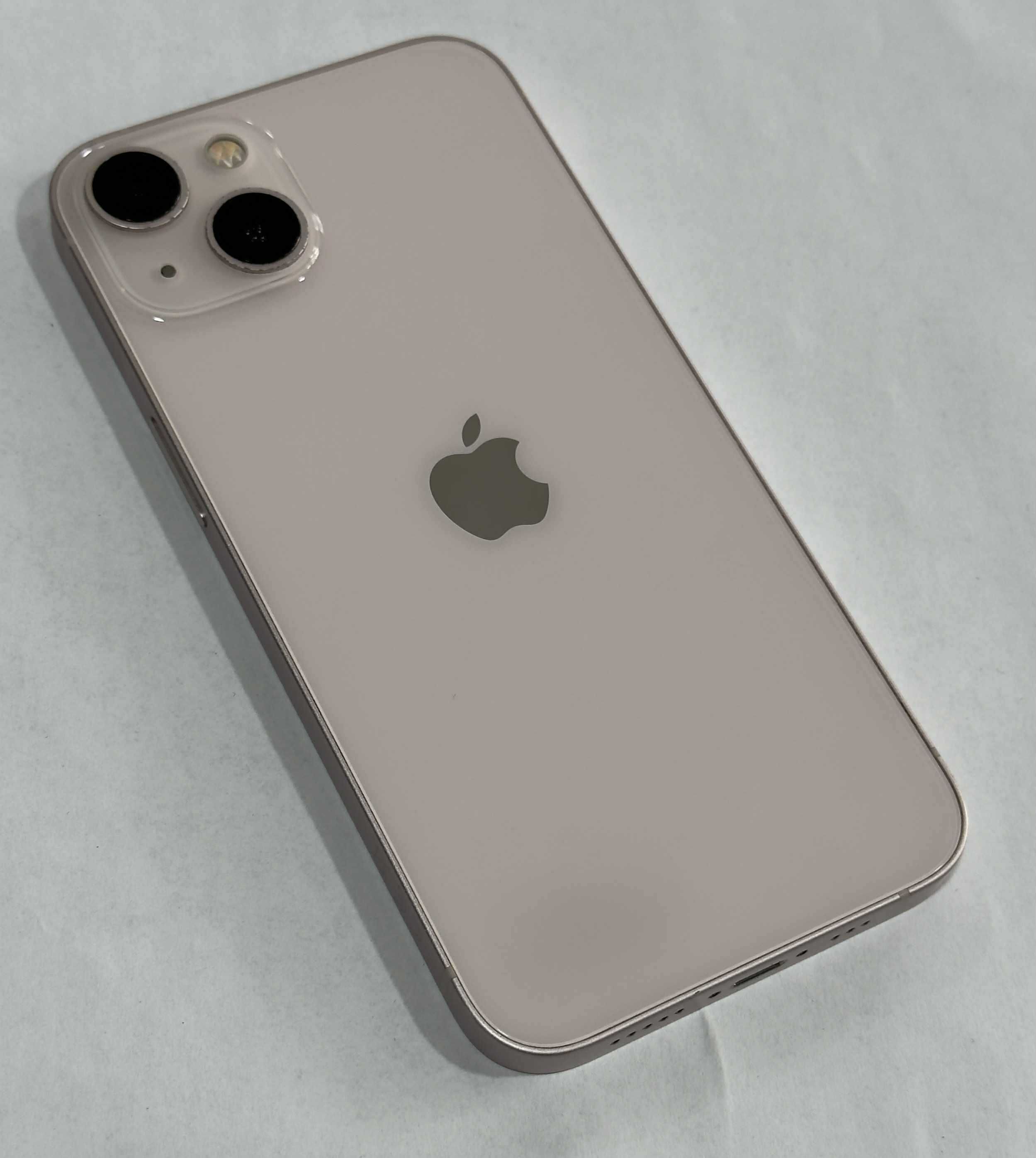 Продавам Apple iPhone 13  розов 128гб