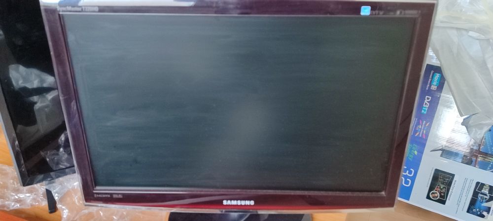 лот от три телевизора LG и Samsung