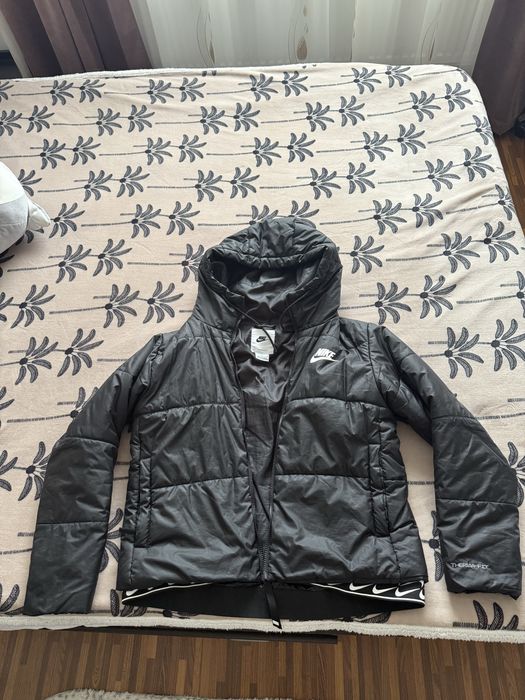 Geaca Nike dama