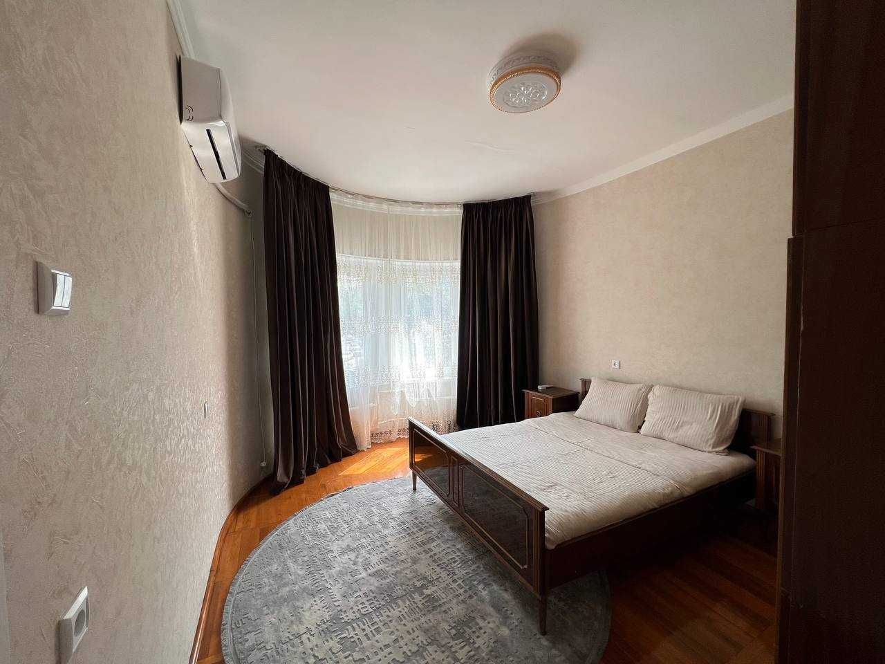 Продам свою квартиру с евро ремонтом в центре городе Ц-5