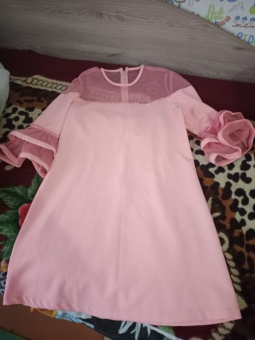 Платья  джинсы обувь. от 5 до 12 лет.