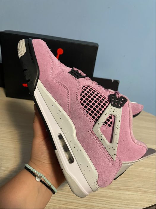Vand jordan 4 orchid marimea 38