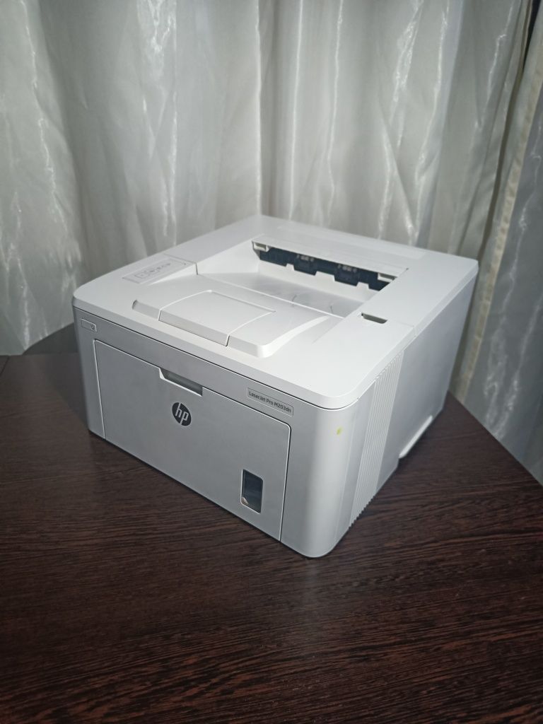 Принтер HP laserjet pro m203dn