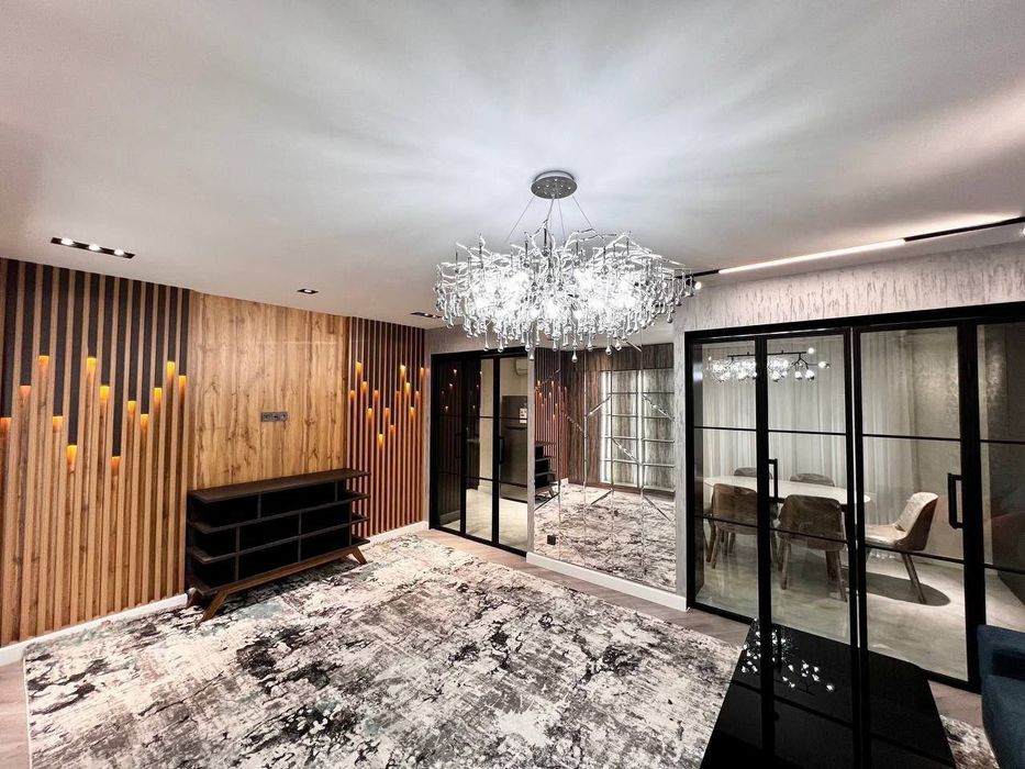 Продается 4х ком квартира на Ц-1, ор-р: Dolce Italia, 100 м²