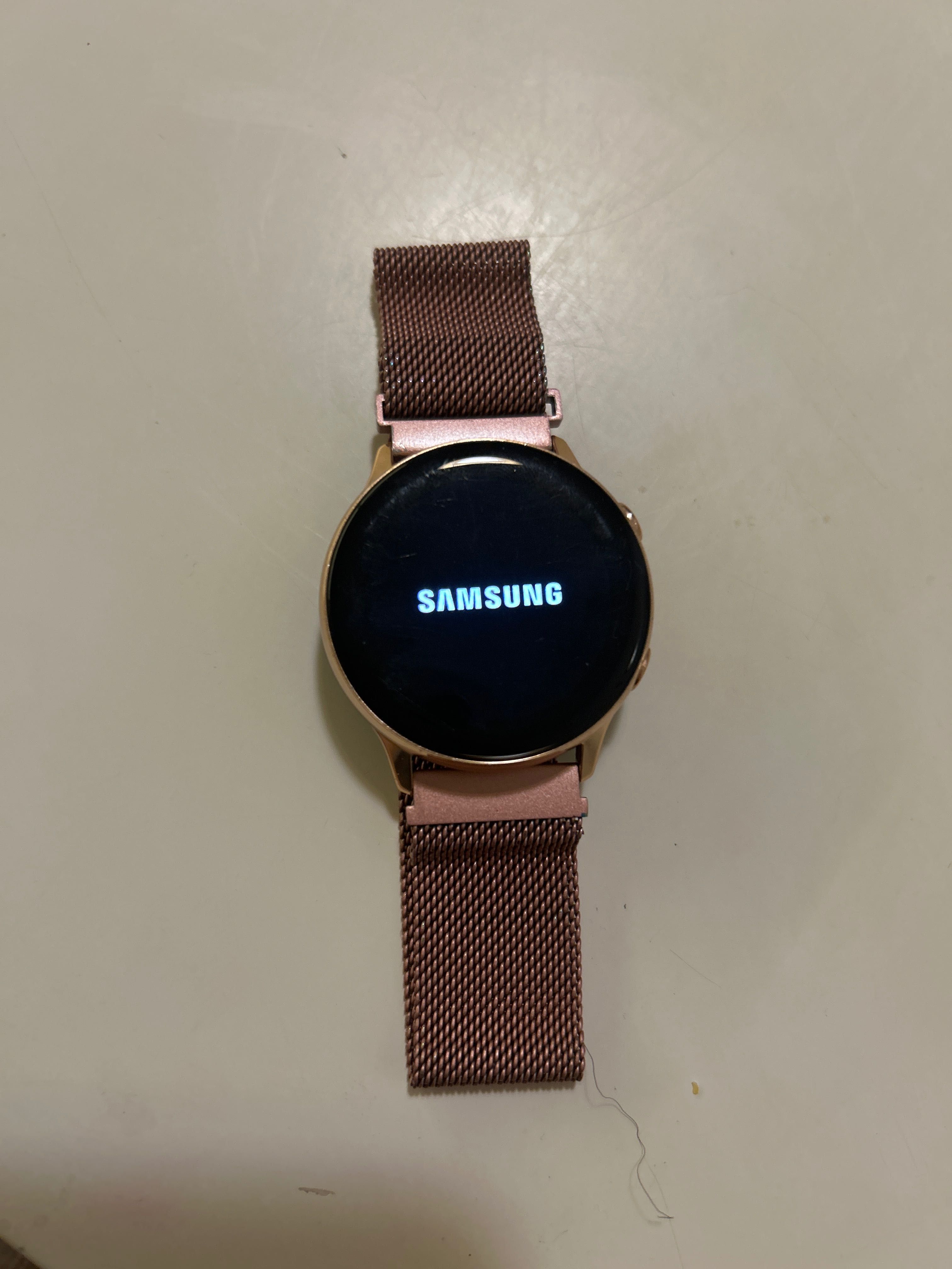 Samsung Watch часы