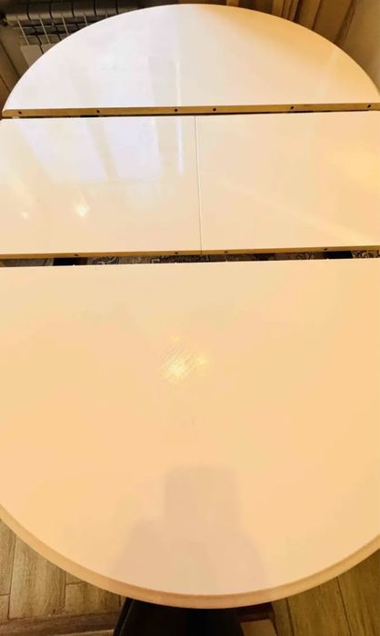 Стол с 4 стульями