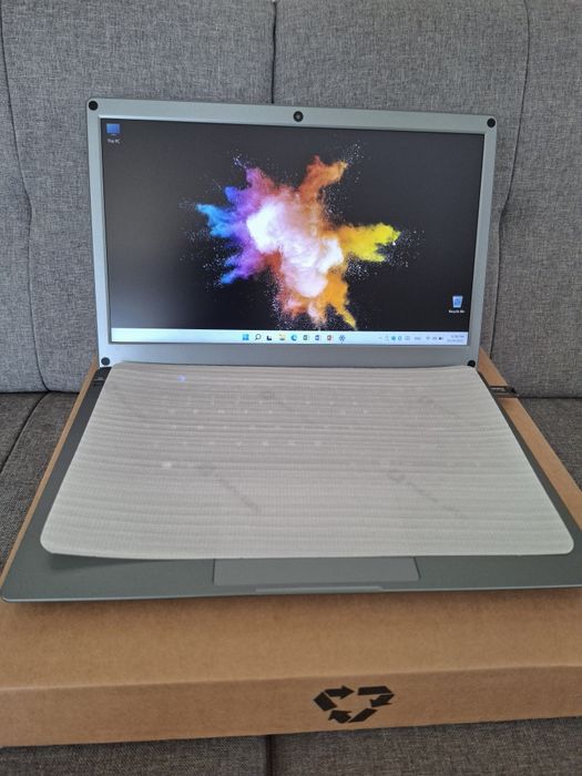 Laptop UltraSlim Nou la cutie.