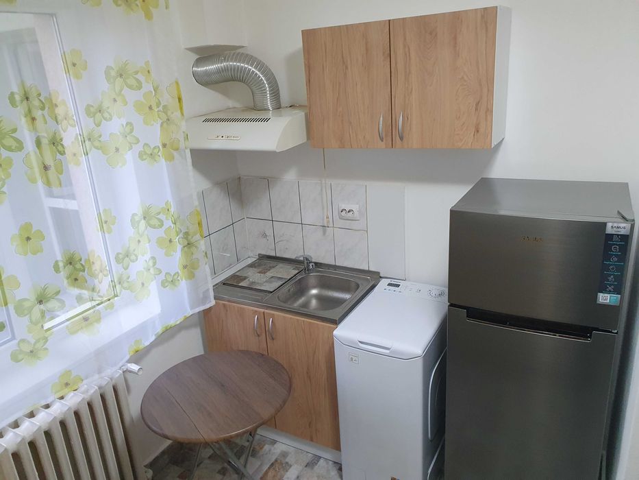 PF vand garsoniera conf. 3, Gheorgheni, 11 mp, etajul 1, baie proprie