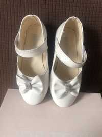 Pantofi albi lac - fete