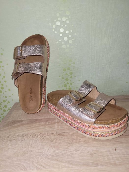 Женски сандали,използвани