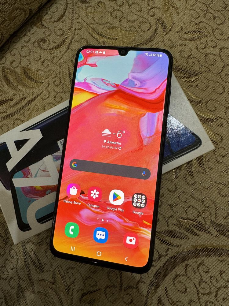 Продам Samsung Galaxy A70 128gb.