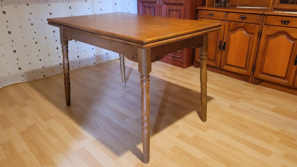 Masă lemn masiv - extensibilă