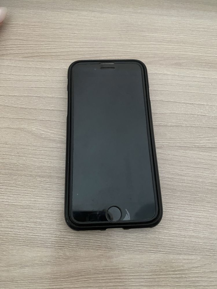 Продам Iphone 7 32гб