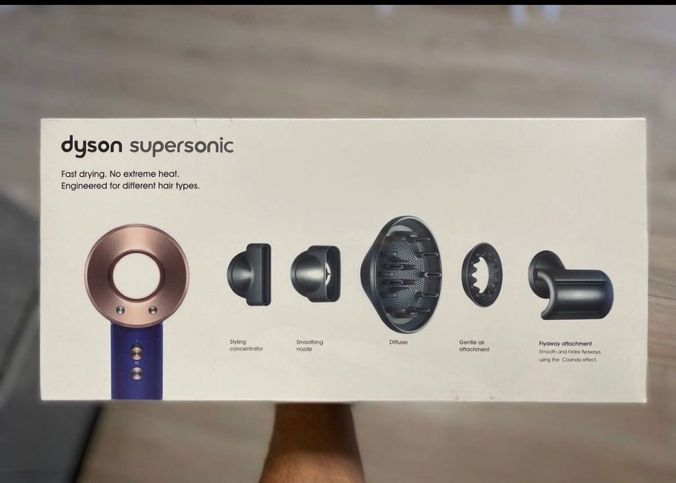 Dyson White Ceramic В Новом Цвете со сменными насадками Новый