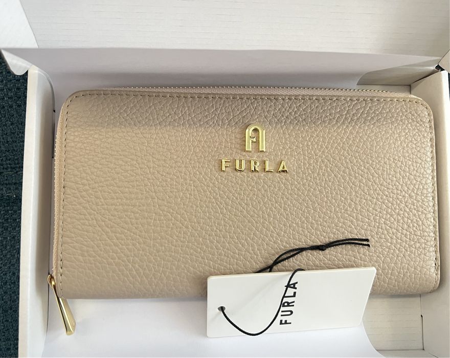 Чисто нов модел FURLA Camelia.С етикети.100% оригинал! Жестоки са !