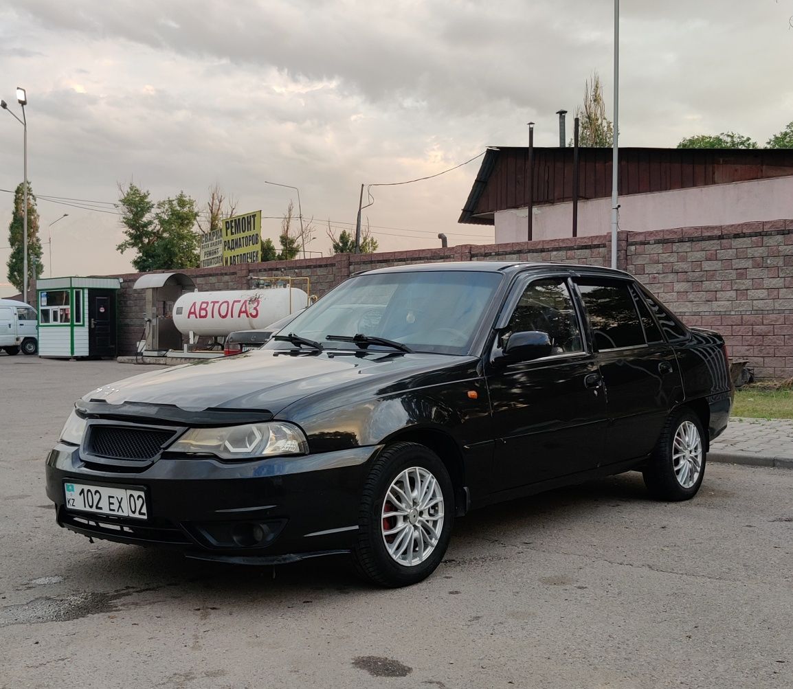 Авто в рассрочку Daewoo Nexia