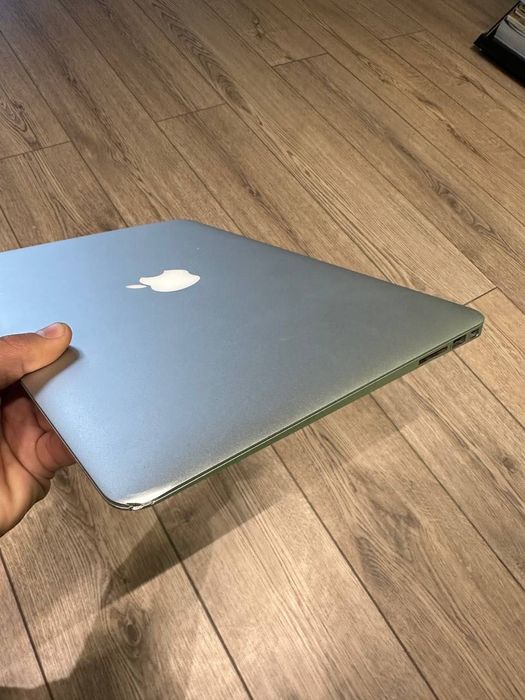 Macbook Air 13" A1466 EMC2632