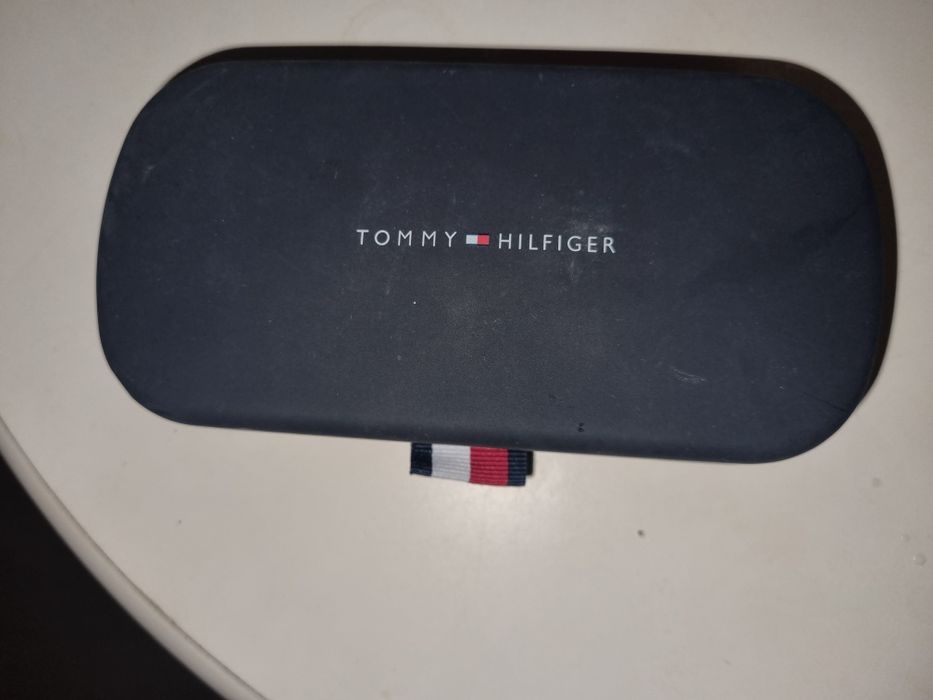 Vand toc ochelari Tommy Hilfiger