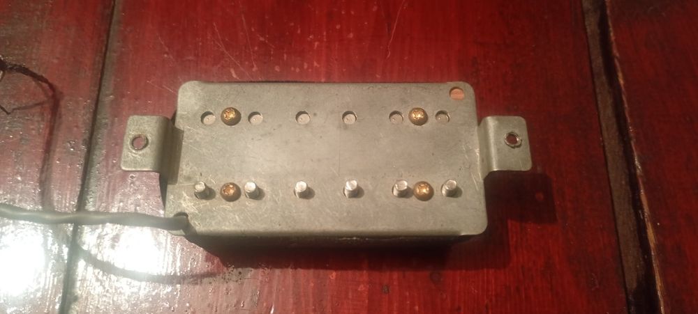 Bridge Ceramic  Humbucker Адаптер за китара.