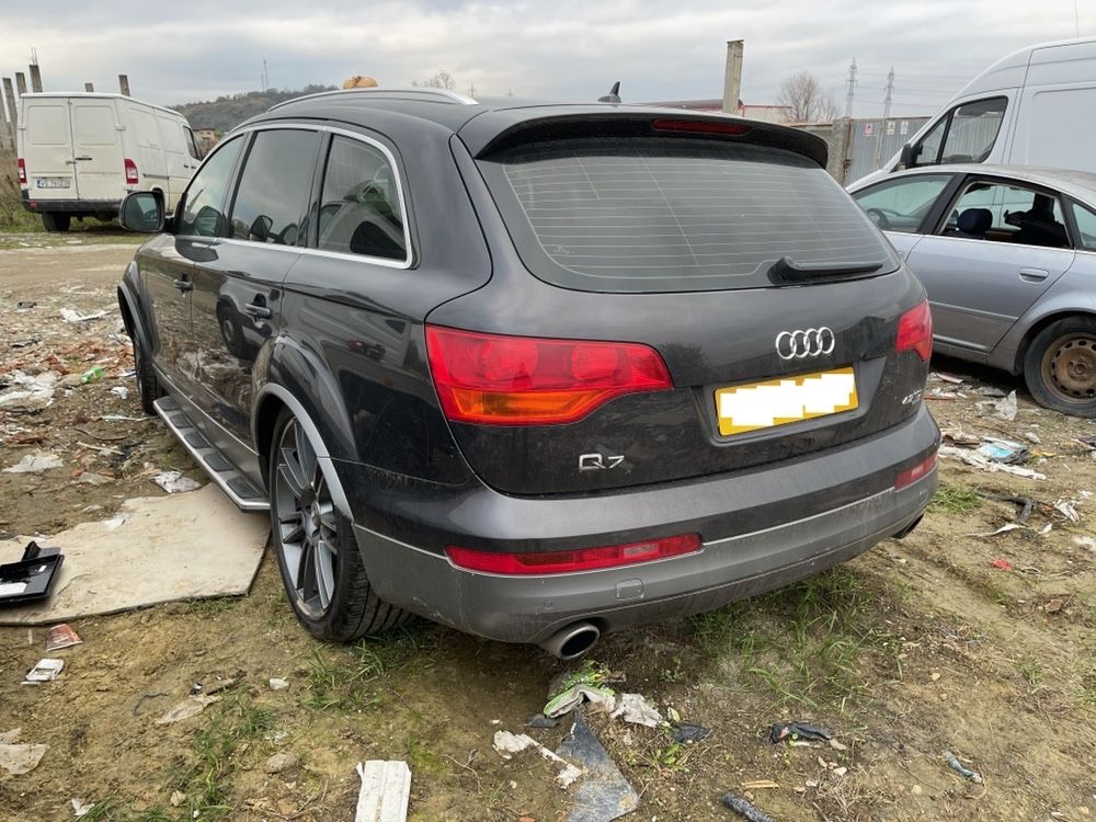 Dezmembrez audi Q7 4.2 tdi an de fabricatie 2009