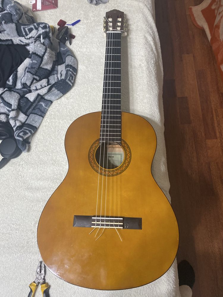 Yamaha C40 классическая гитара
