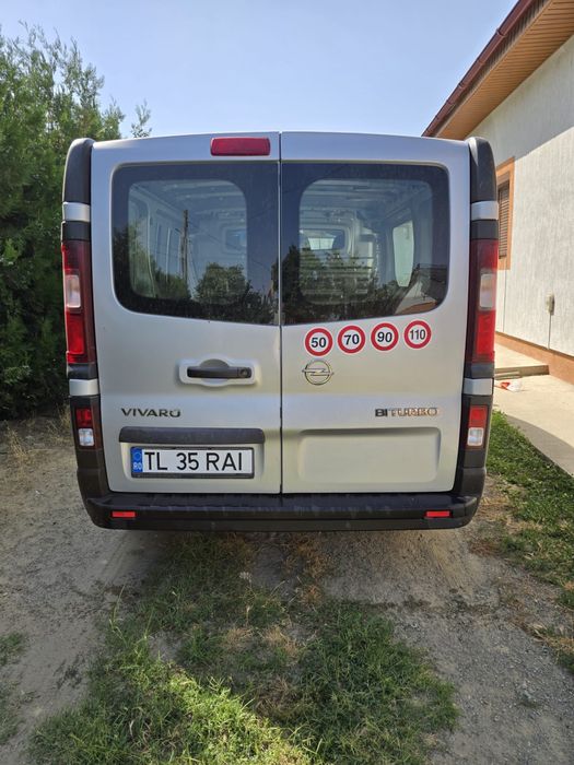 Autoutilitară Opel Vivaro 2015, preț 7.500 euro