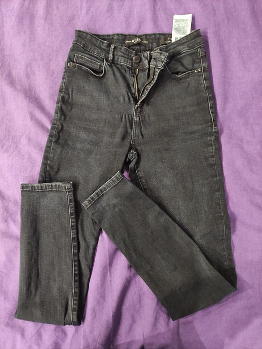 Детски дънки Guess, детски клин Nike