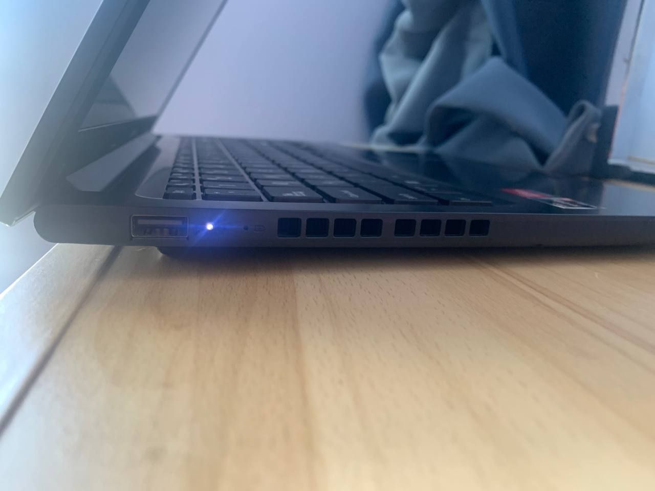 ASUS Vivobook 15 M1502 – 16GB RAM, AMD Ryzen 5 – Бърза продажба!