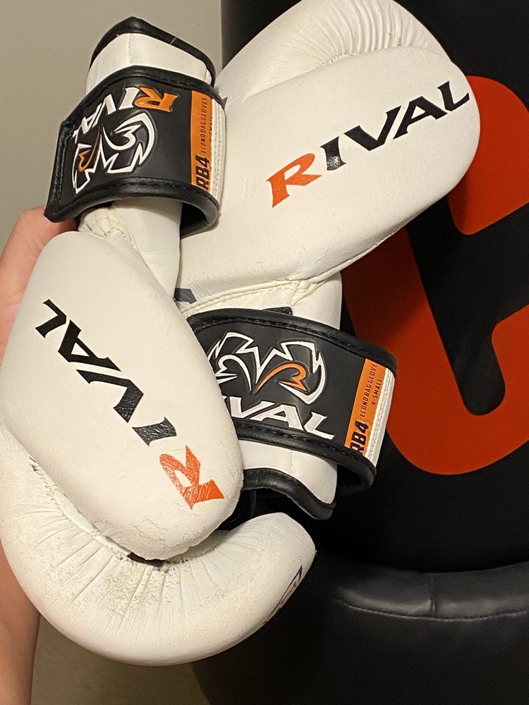 mănuși de box Rival mărimea XS (pentru copii)