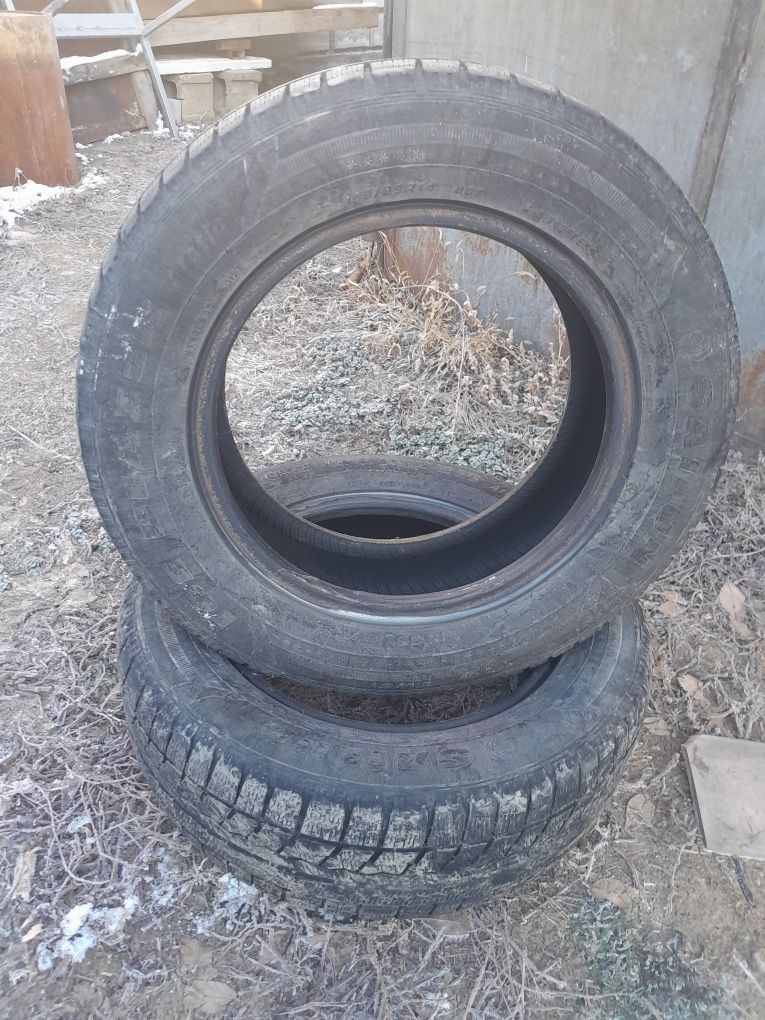 Продам шины б.у зима