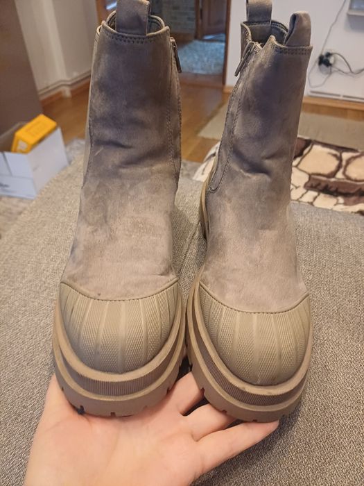 Cizme scurte de damă