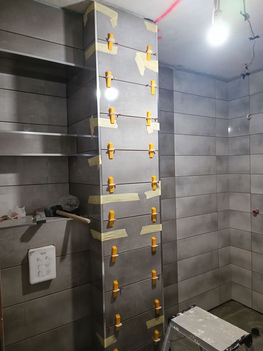 Майстор фаянс, теракот, бани