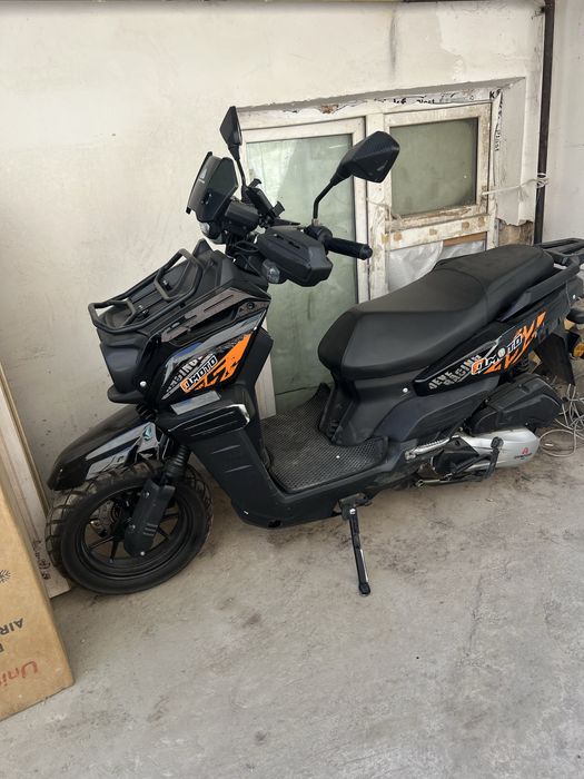 Tank sukuter naxt arendagayam gaplashsa boldi