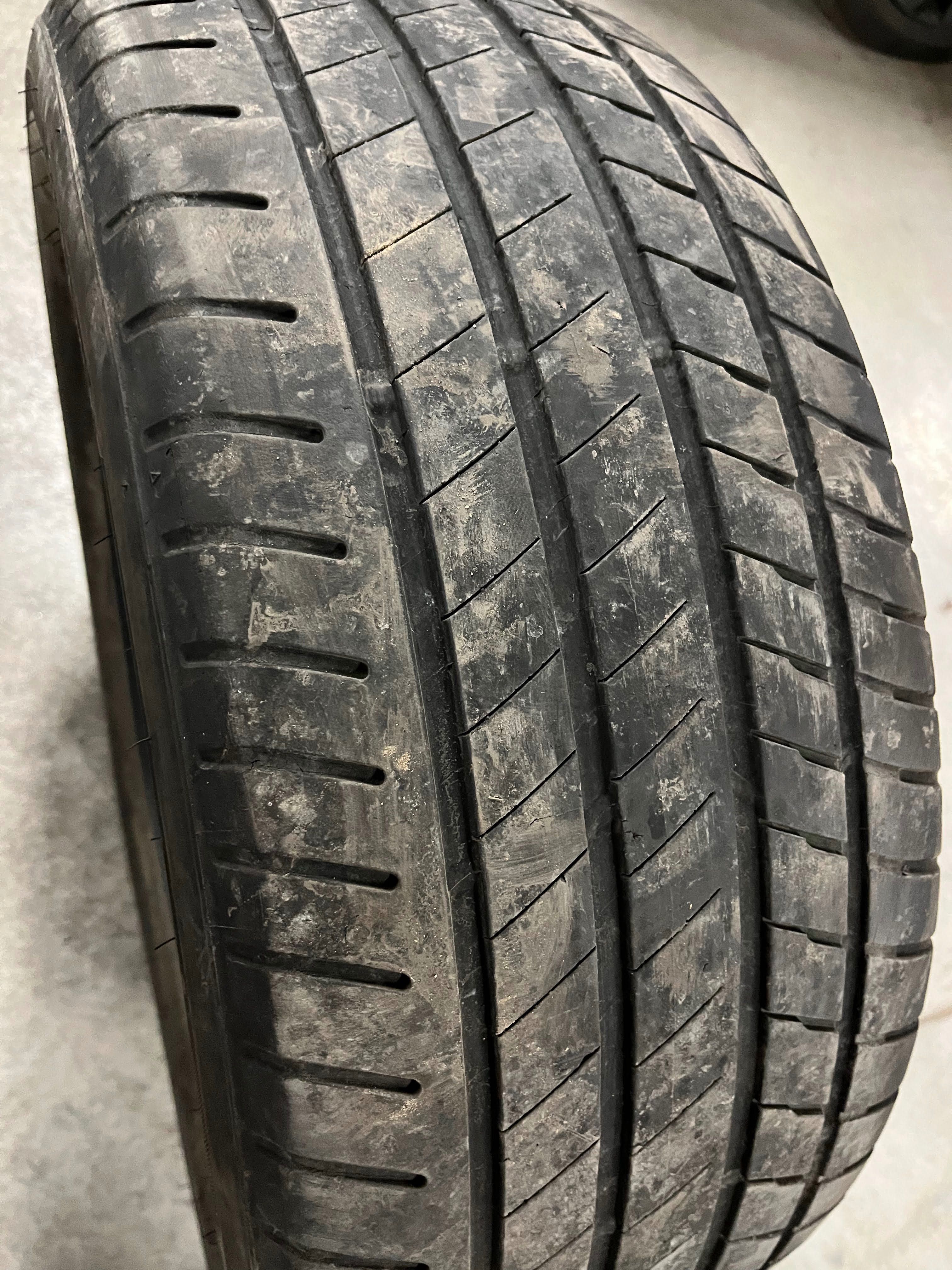 Гуми Bridgestone Alenza 245/50 R19 105W BMW