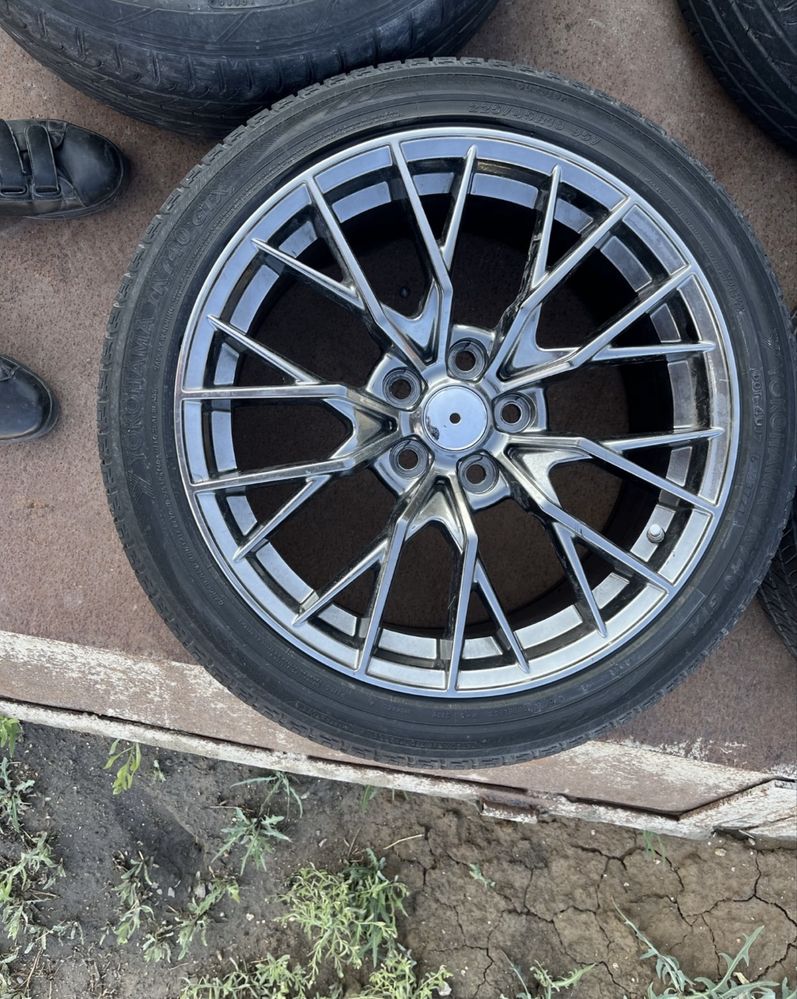 Продаю диски 225/45 r18