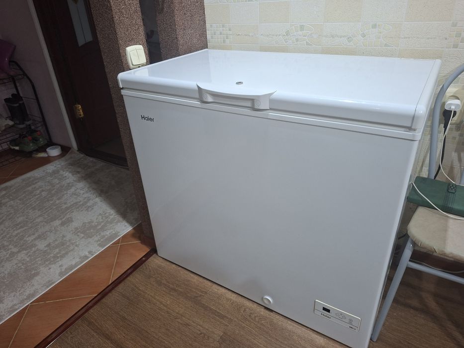 Продам морозильник