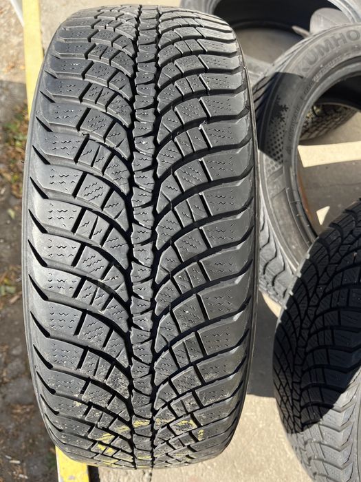 4 бр. зимни гуми 205/55/17 Kumho DOT 1919 6-7 mm