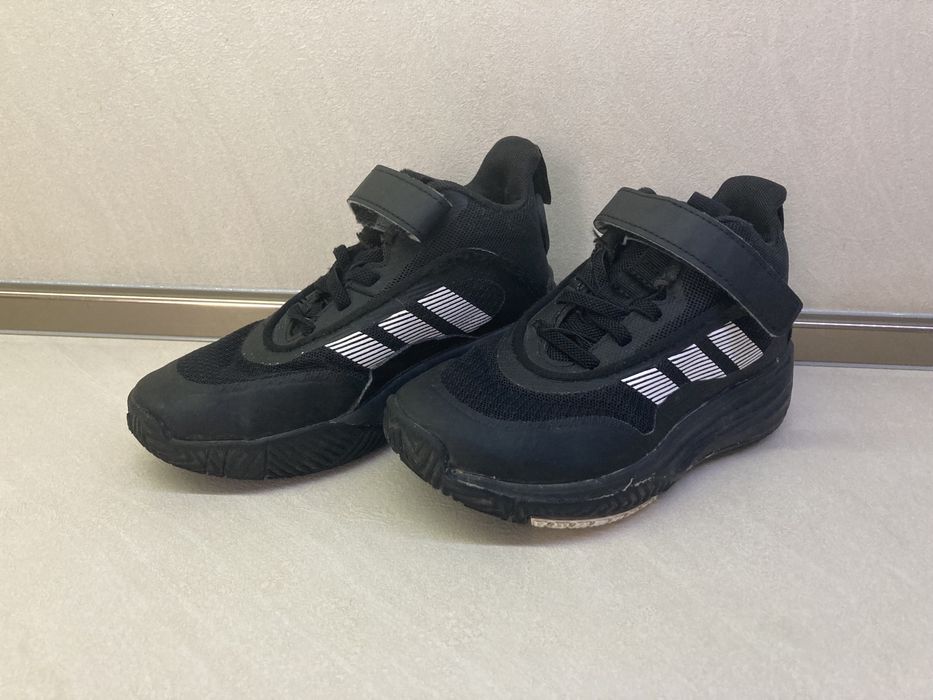 Боти Adidas за момче