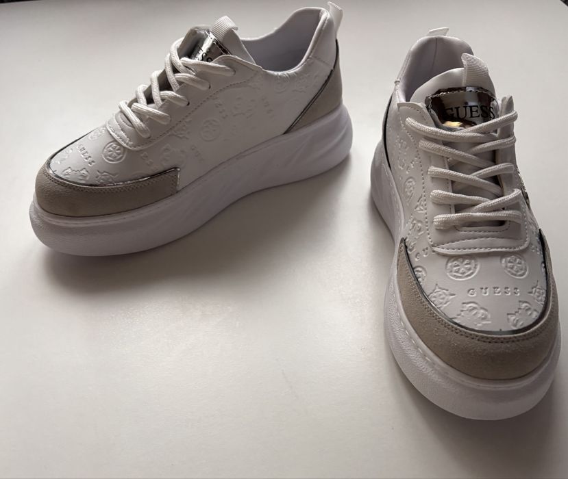 Дамски Маратонки Guess