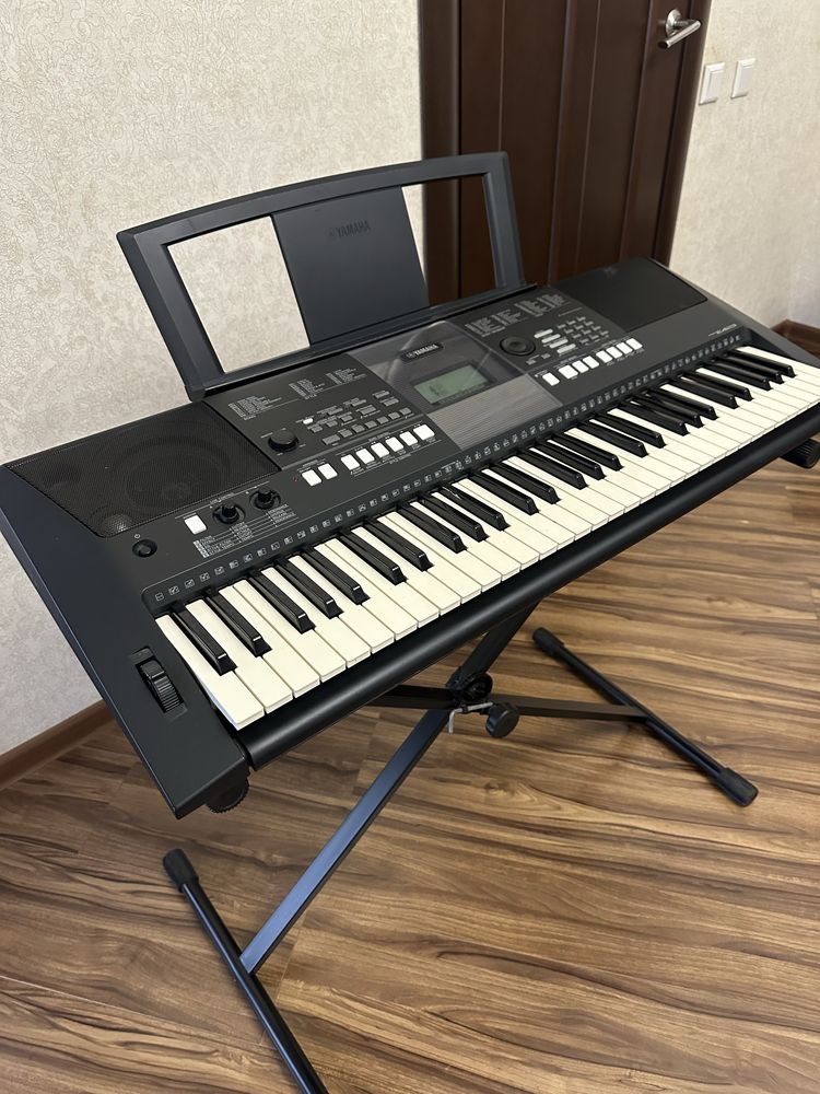 Синтезатор YAMAHA PSR E423