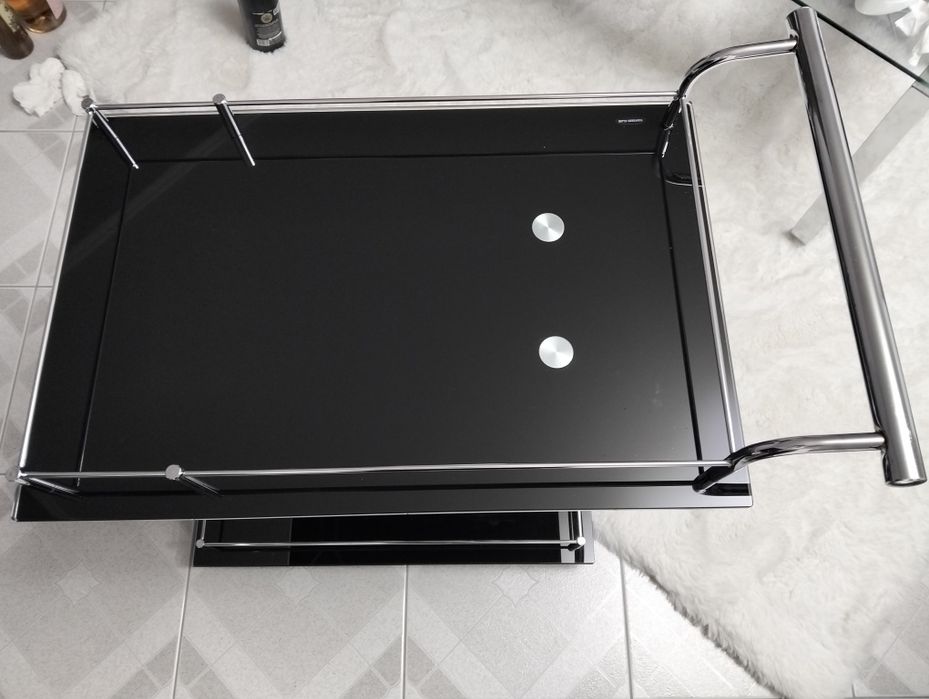 Gheridon de vânzare.