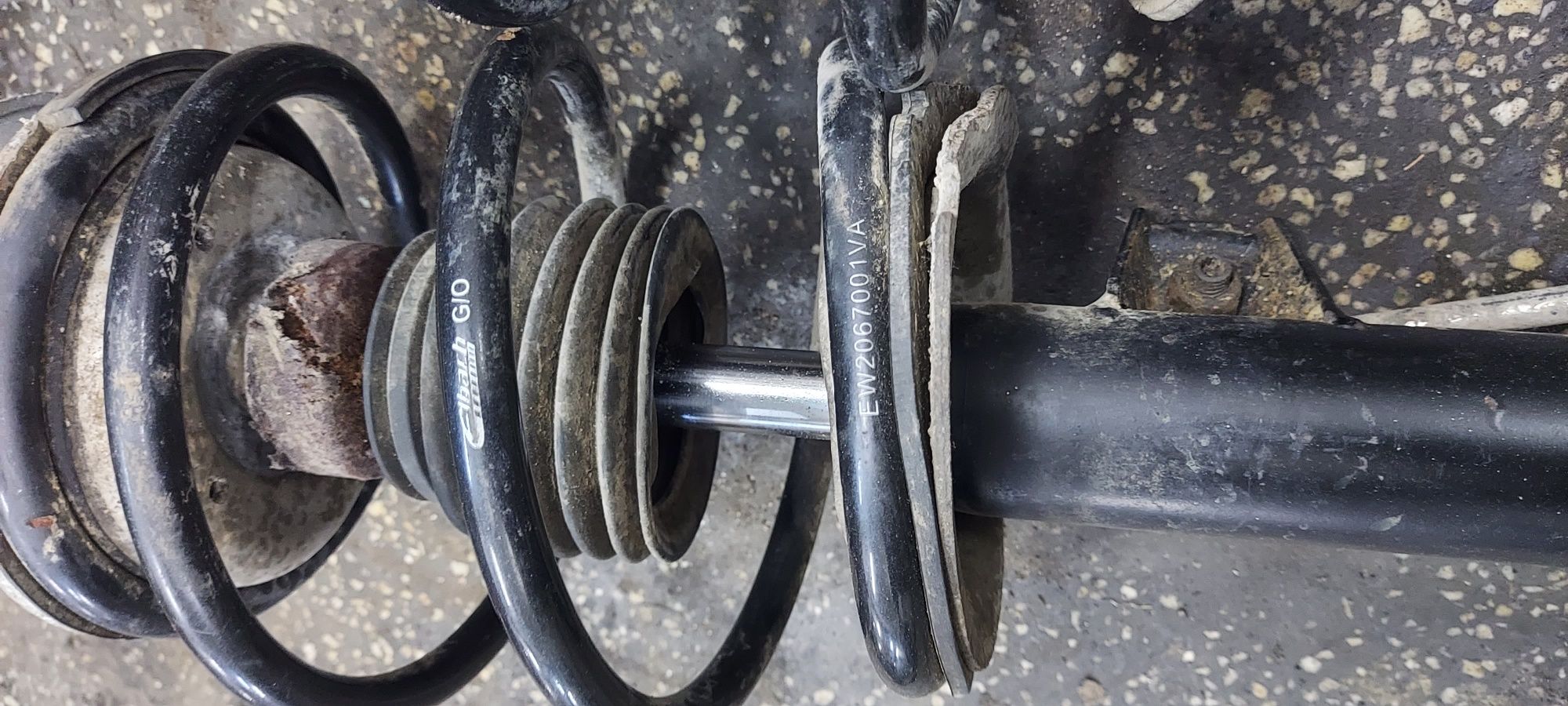 Suspensii, arcuri eibach si amortizoare bilstein pt M tech BMW e46