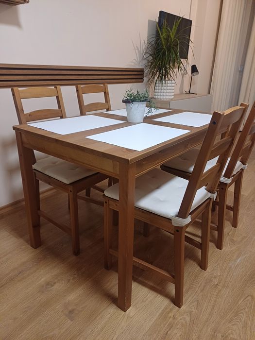 Трапезна маса IKEA
