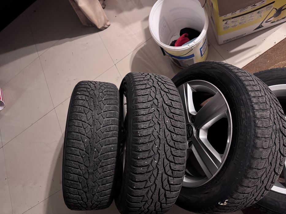 Vand 4 roti anvelope de iarna r16