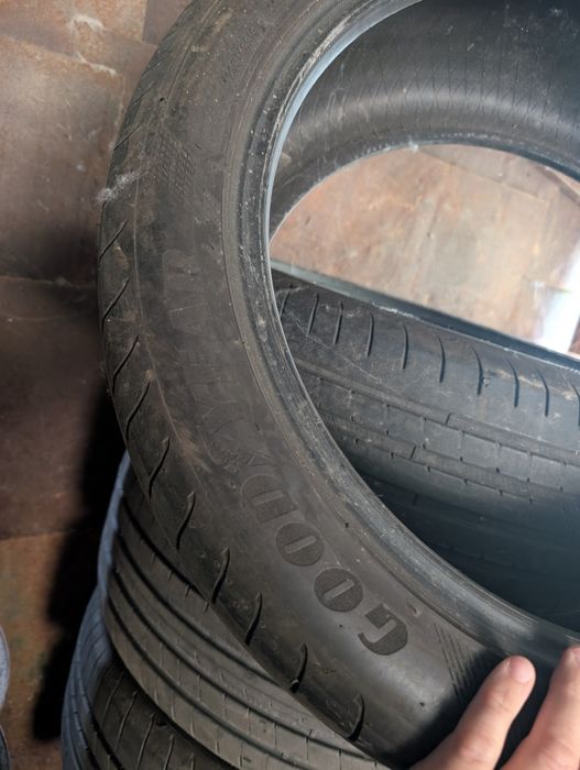 Anvelope Goodyear 235 45 19 vara DOT 2021